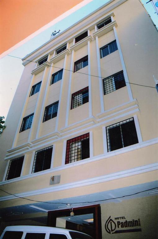 היידראבד Hotel Padmini Residency מראה חיצוני תמונה
